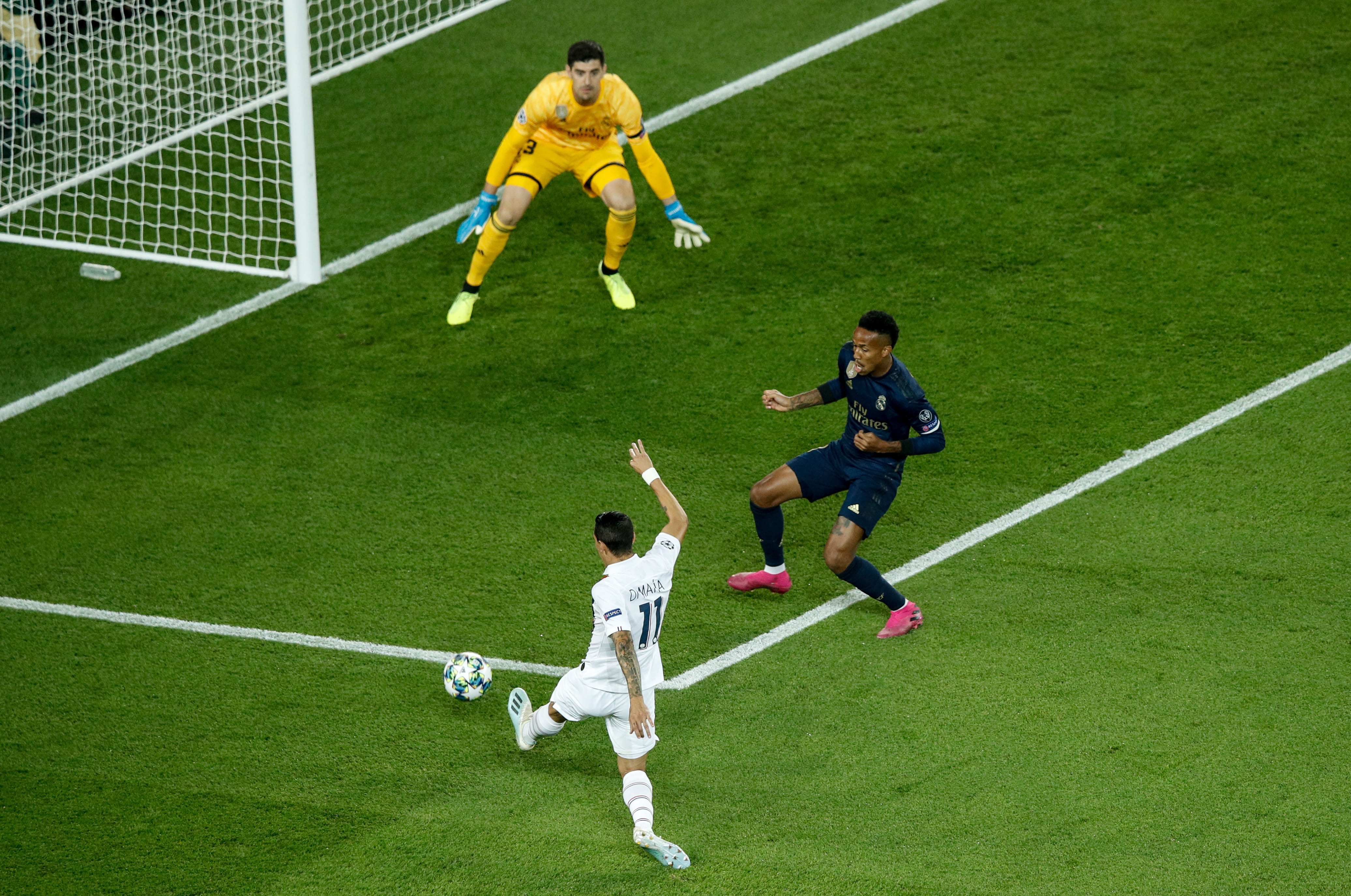 意大利翻盘巴黎，迪马利亚关键制胜