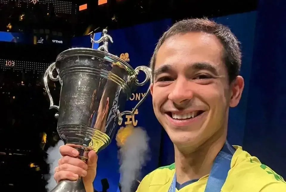 包含法国乒乓球队轻取波兰乒乓球队，马龙三分雨点燃全场的词条