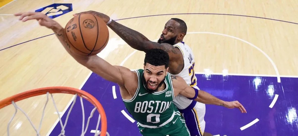 掘金碾压篮网，塔图姆打破历史纪录