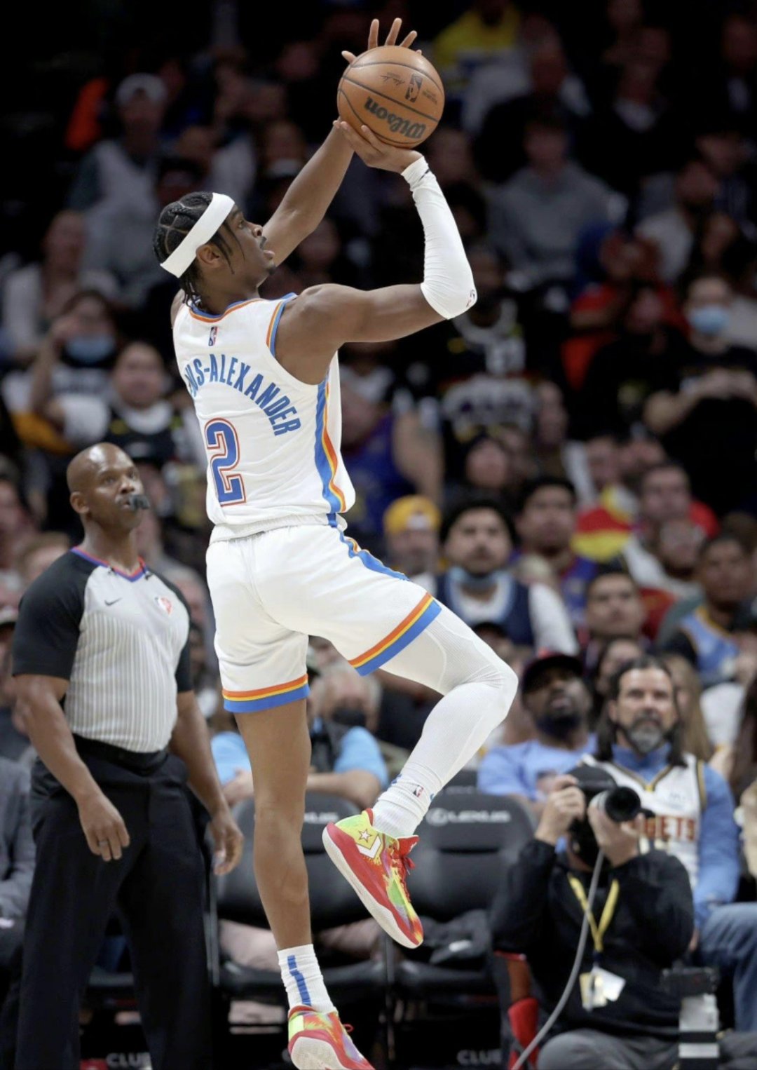 灰熊横扫雷霆，戈贝尔完成帽子戏法