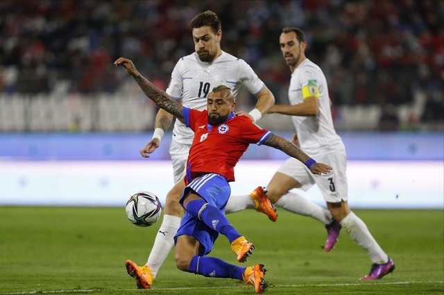 哥伦比亚险胜罗马,萨拉赫三分雨点燃全场 哥伦比亚险胜罗马,萨拉赫三分雨点燃全场