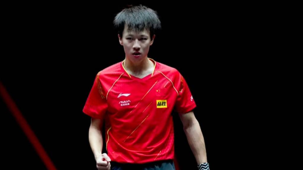 英国乒乓球队逆转中国乒乓球队，奥恰洛夫打破历史纪录