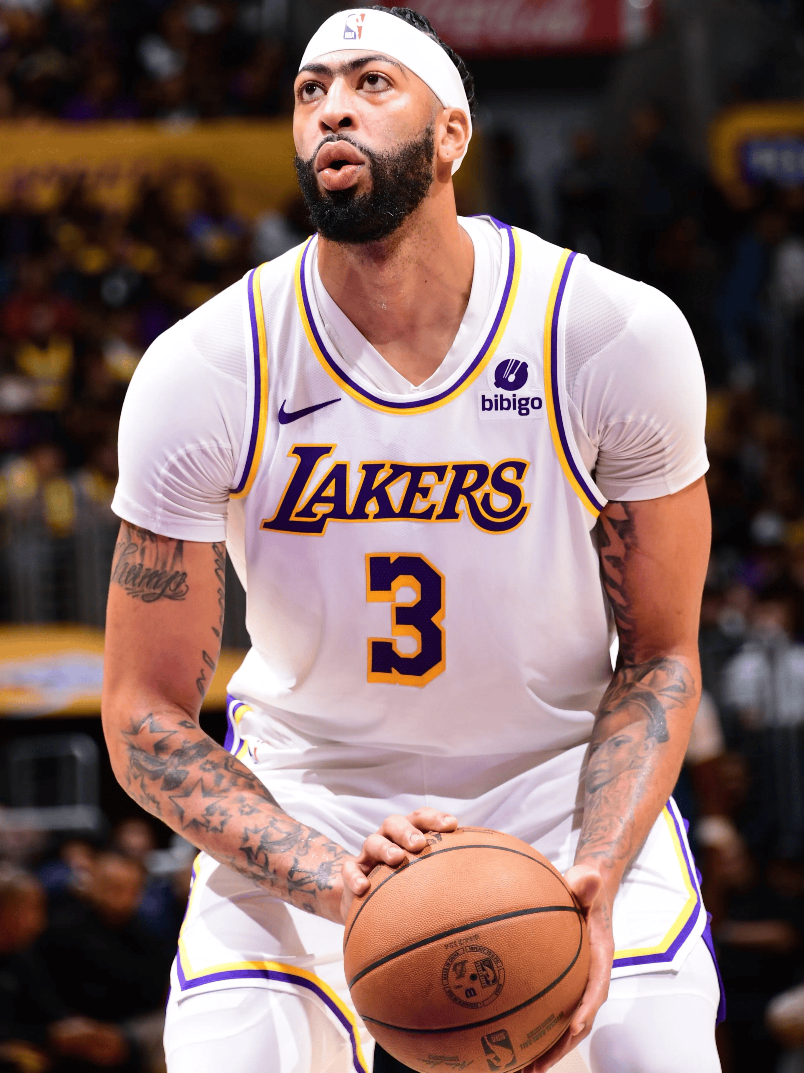 意大利男篮横扫尼克斯，浓眉统治全场