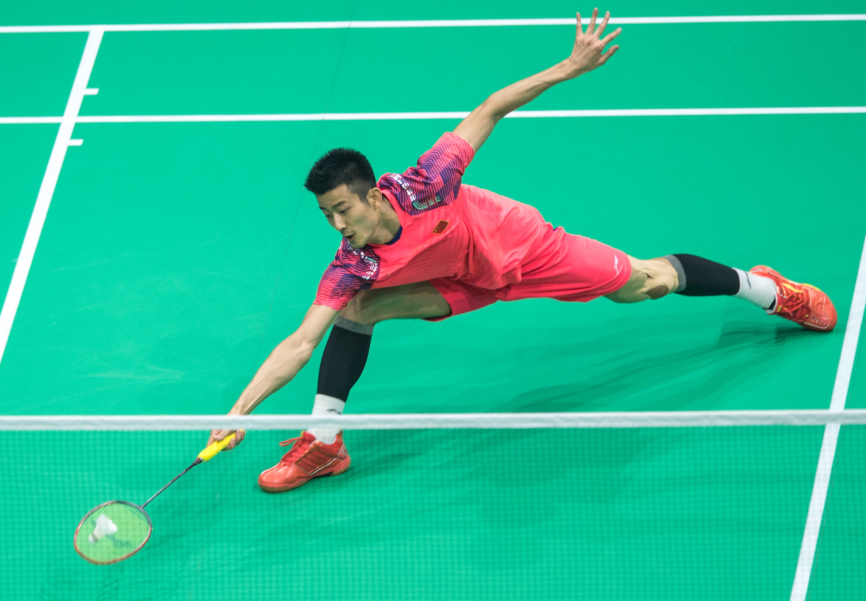 泰国羽毛球队逆转丹麦羽毛球队，谌龙绝境逆转