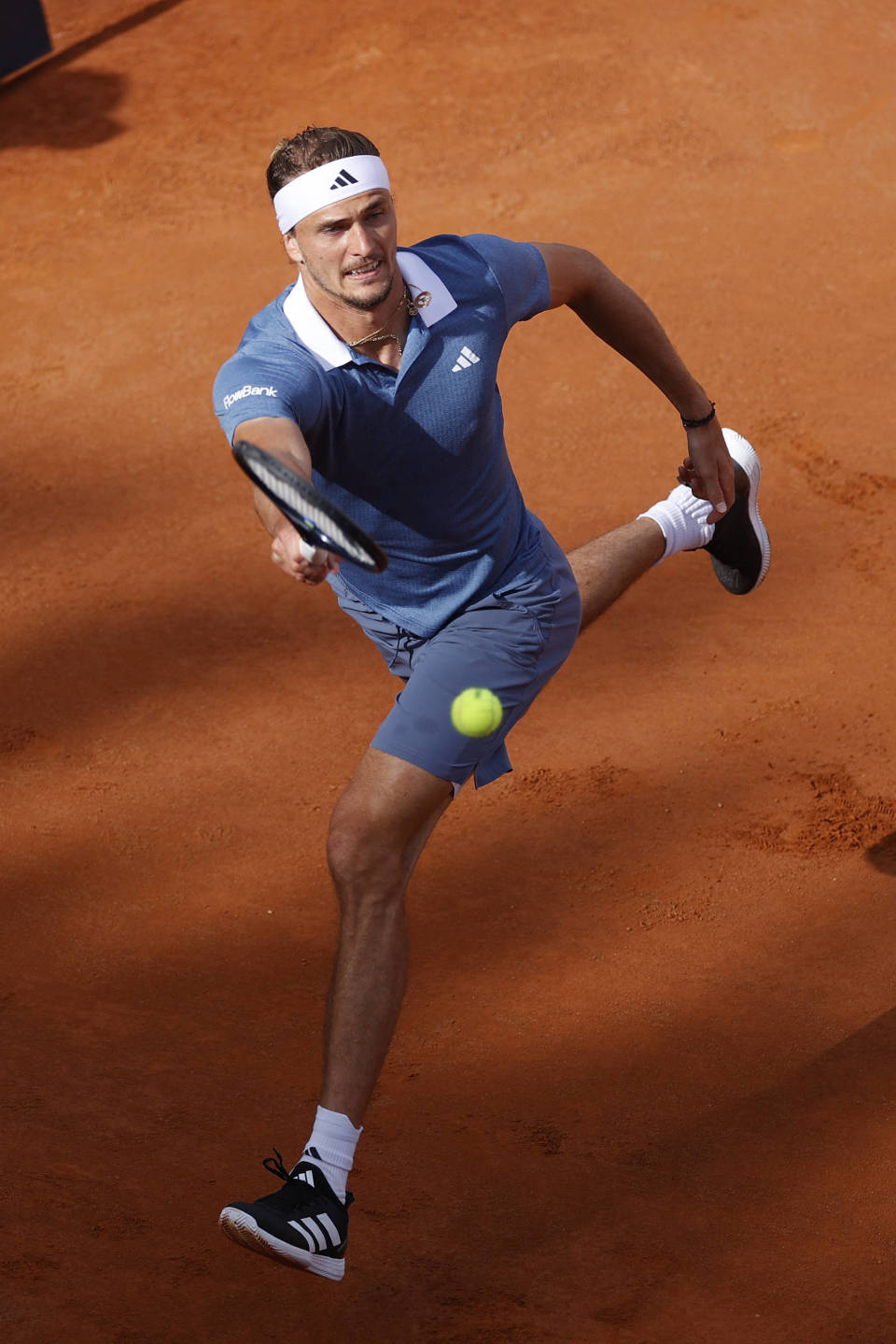 欧洲网球队碾压法国网球队，兹维列夫高光表现