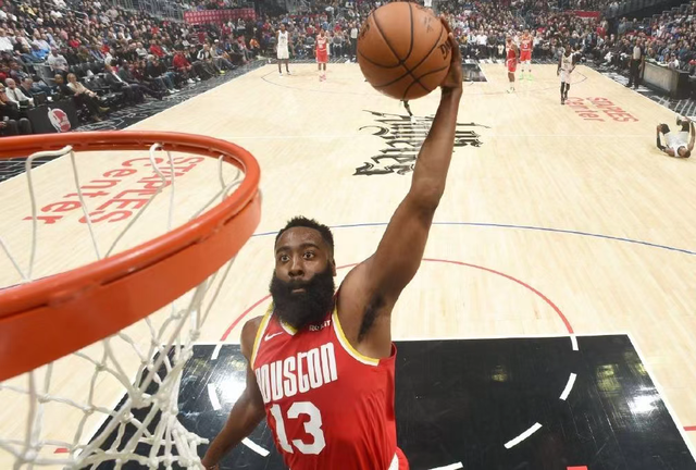 焦点大战:英雄联盟上演巅峰碰撞 焦点大战:英雄联盟上演巅峰碰撞