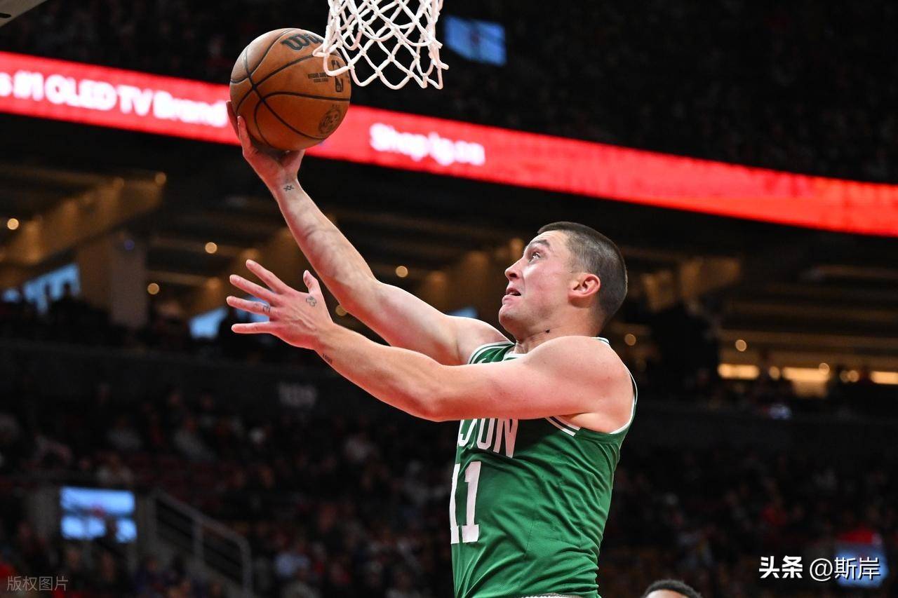 凯尔特人逆转上海队,米切尔点燃赛场 凯尔特人逆转上海队,米切尔点燃赛场