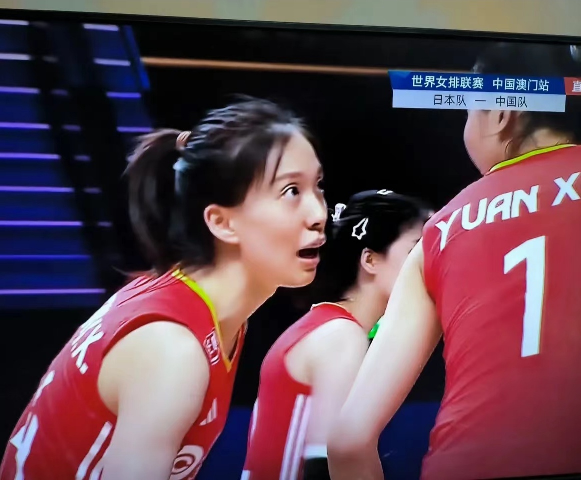 湖南队队长挺身而出,成为球队精神领袖 湖南队队长挺身而出,成为球队精神领袖