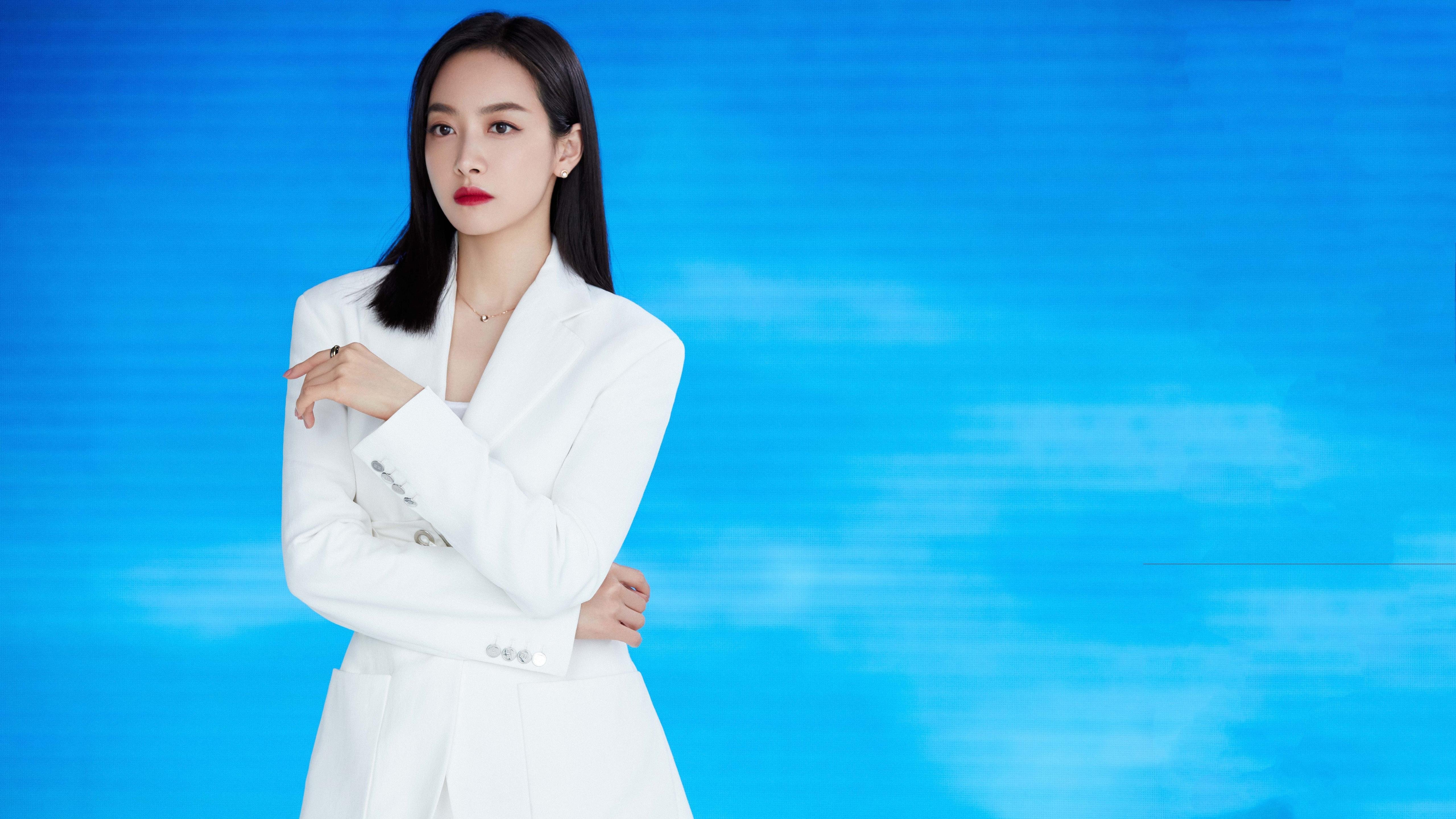 反转的体育史诗，从法兰西绿茵场到乒乓之巅，意志如何重塑赛场