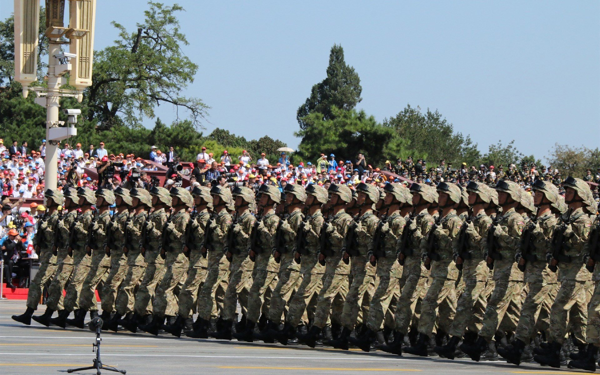 赛场没有平行宇宙,当范弗利特在钢铁洪流中完成马刺式封锁