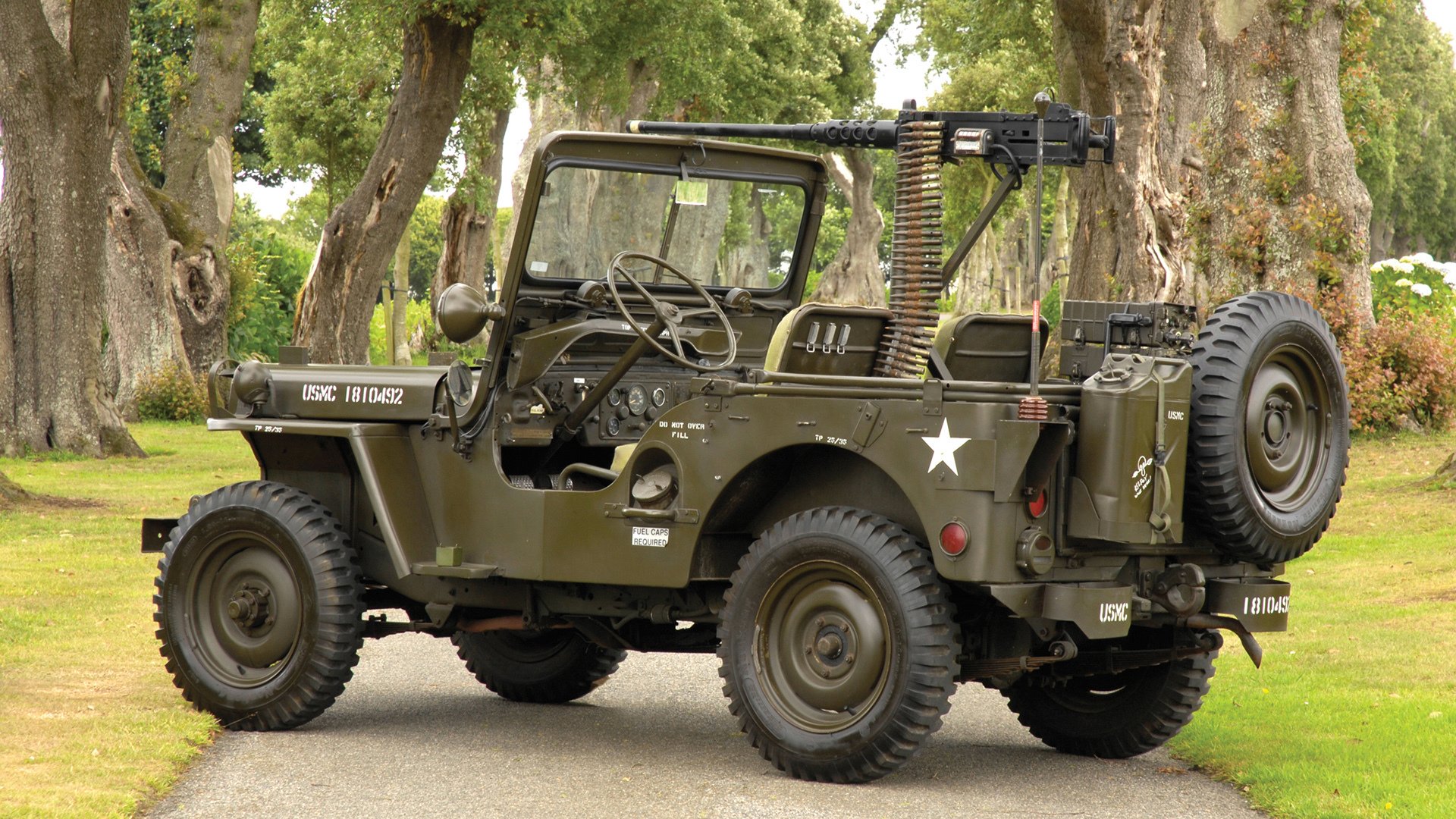 极速与绿茵的平行叙事，F1新加坡夜战与阿森纳的巴西攻略